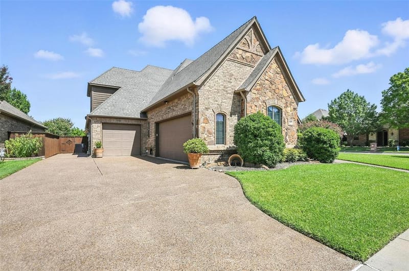8000 Long Trail Drive, North Richland Hills TX 76182 - Photo 4