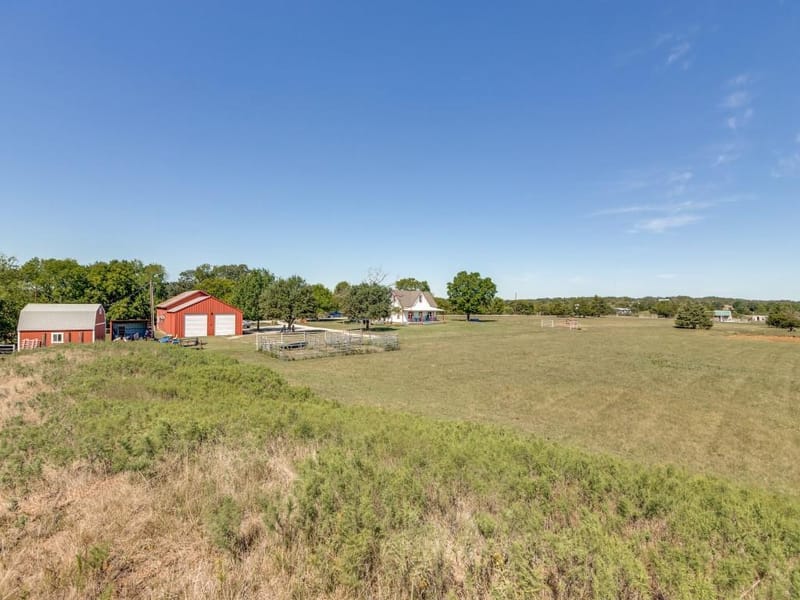 392 Mt Pleasant Road, Valley View TX 76272 - Photo 26