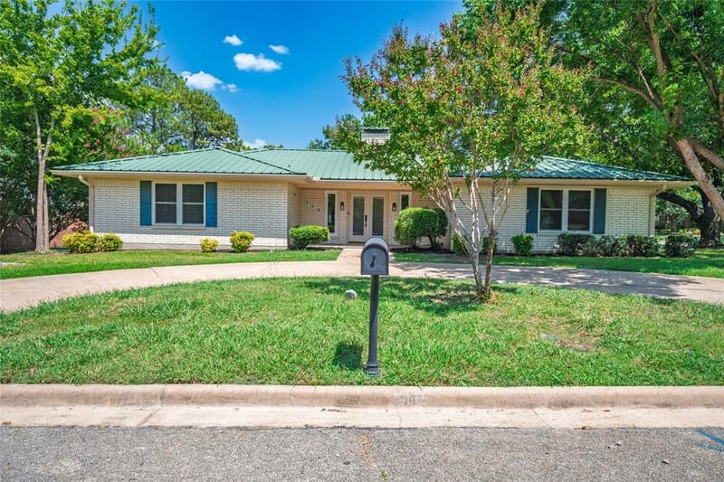 509 Ermine Drive, Greenville TX 75402