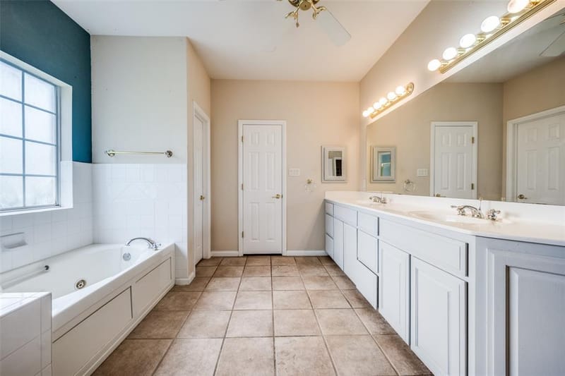 500 Navajo Court, Runaway Bay TX 76426 - Photo 20