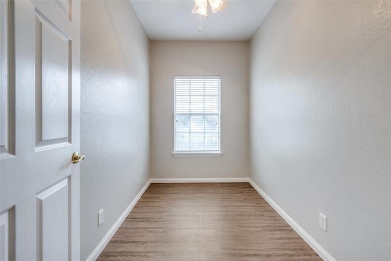 500 Navajo Court, Runaway Bay TX 76426 - Photo 18