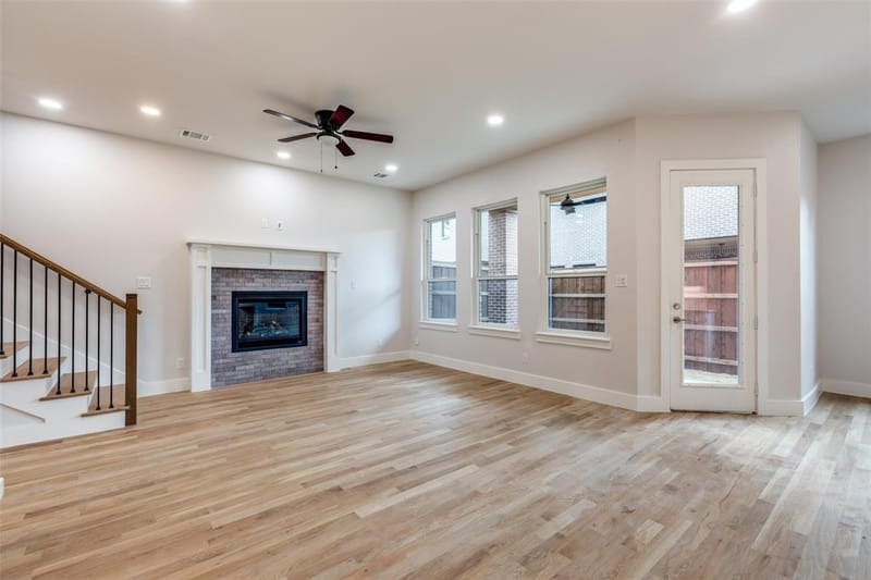 7139 Brisa Drive, Dallas TX 75223 - Photo 3