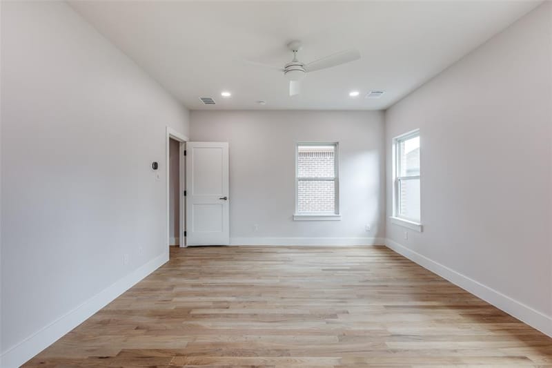 7139 Brisa Drive, Dallas TX 75223 - Photo 11