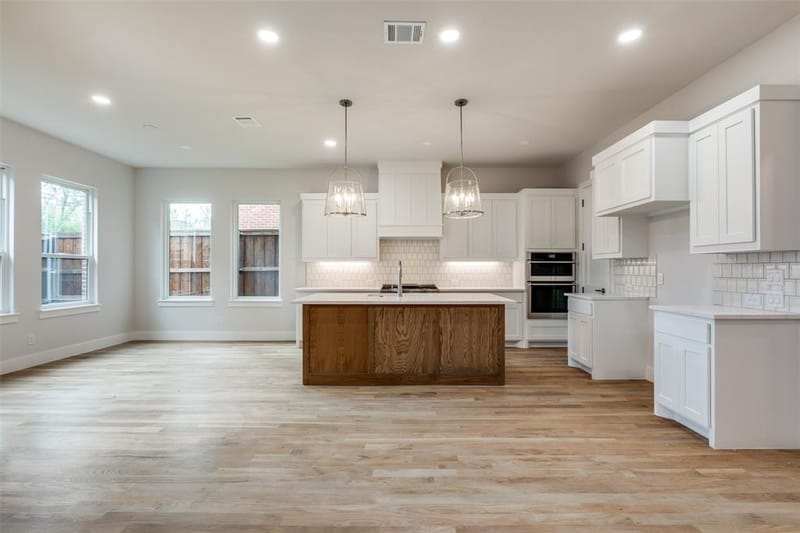 7139 Brisa Drive, Dallas TX 75223 - Photo 8