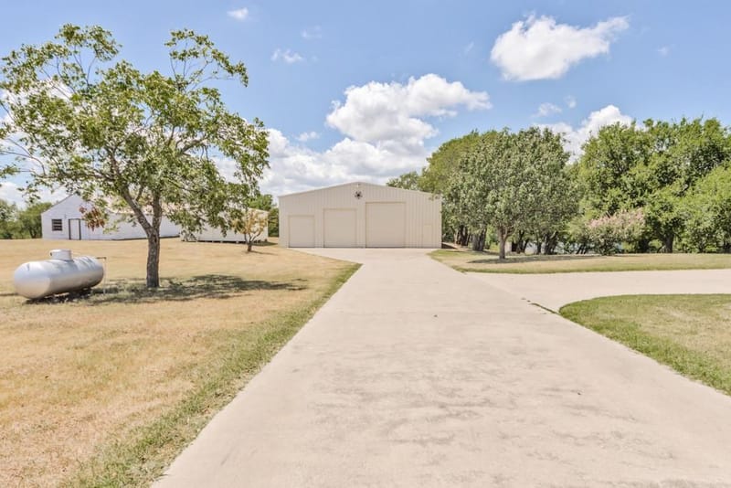 547 FM 677 N, Saint Jo TX 76265 - Photo 32