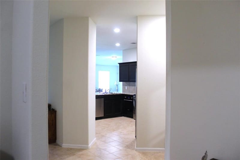 624 Yarborough Street, Crowley TX 76036 - Photo 3