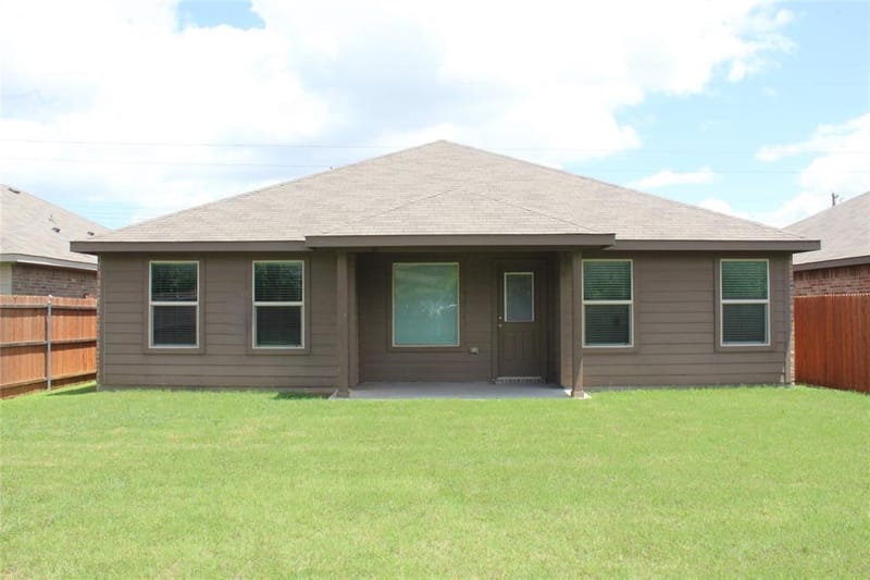 624 Yarborough Street, Crowley TX 76036 - Photo 14