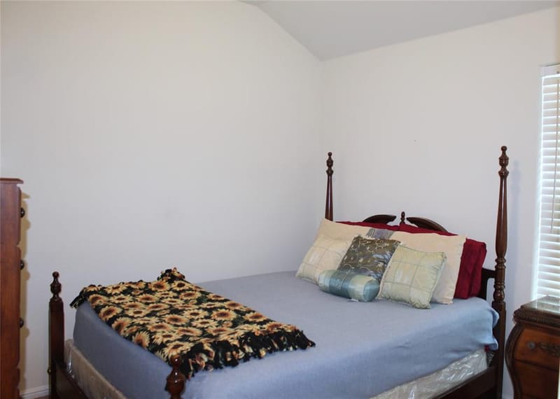 624 Yarborough Street, Crowley TX 76036 - Photo 11
