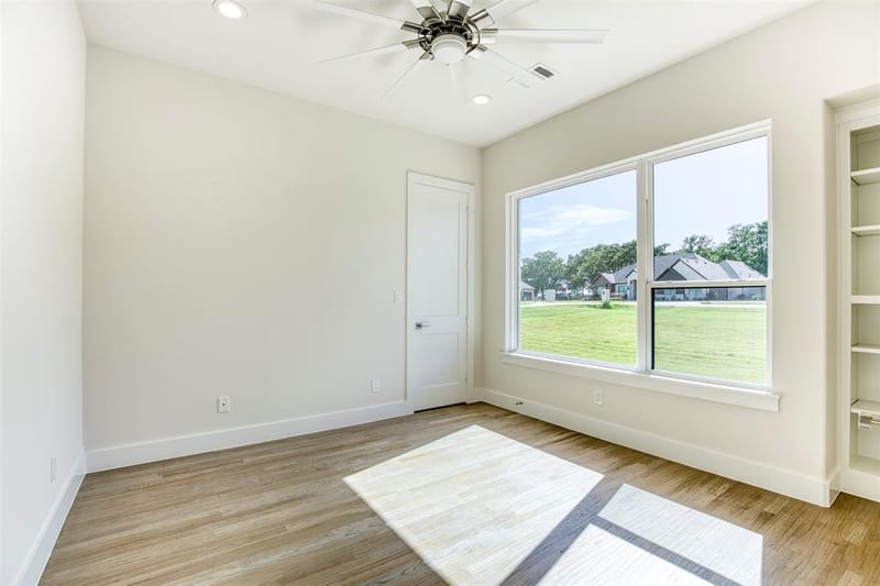 1044 Hidden Oaks Drive, Wills Point TX 75169 - Photo 9