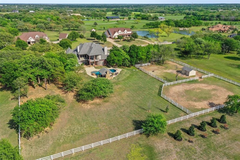 419 E Hickory Ridge Circle, Argyle TX 76226 - Photo 3