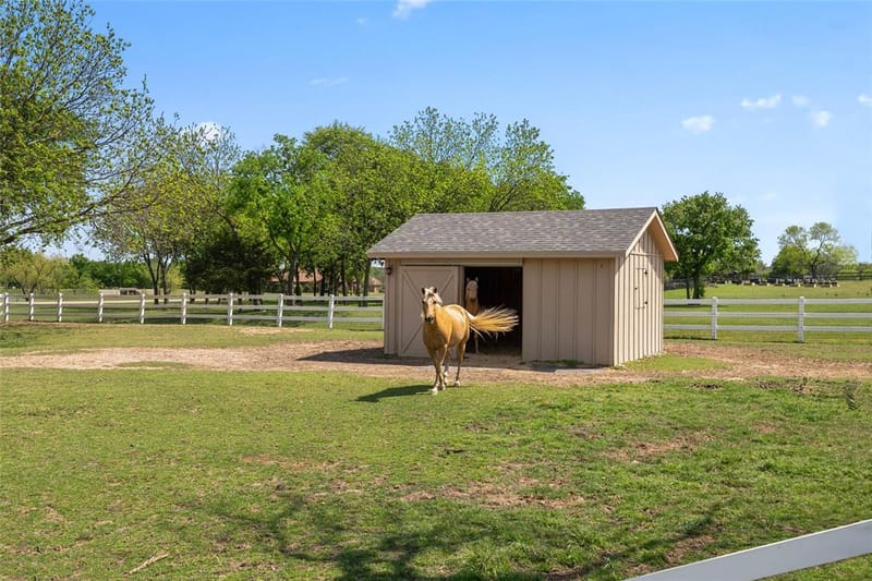 419 E Hickory Ridge Circle, Argyle TX 76226 - Photo 32