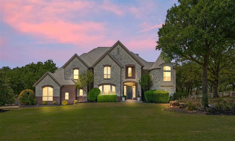 419 E Hickory Ridge Circle, Argyle TX 76226 - Photo 4