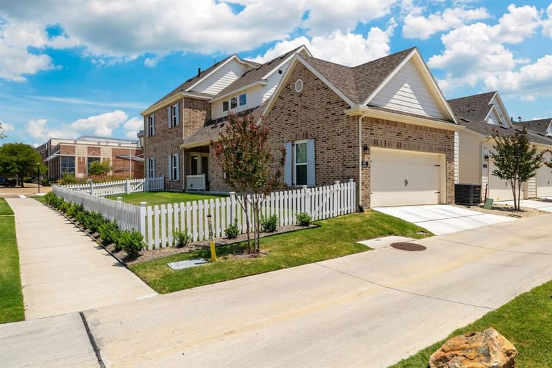 6297 Parker Boulevard, North Richland Hills TX 76180 - Photo 3