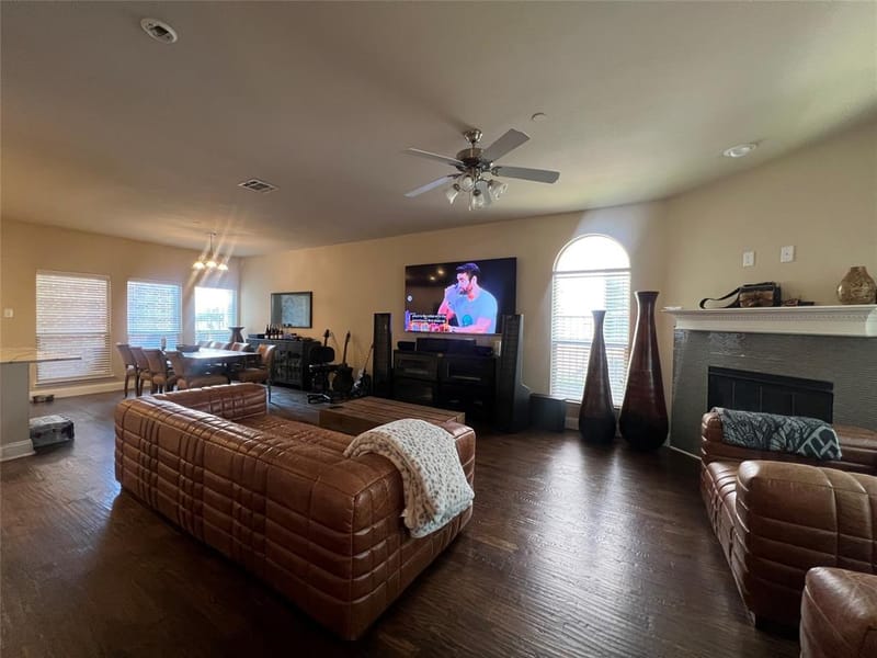 6833 Cortona Lane, Frisco TX 75034 - Photo 4