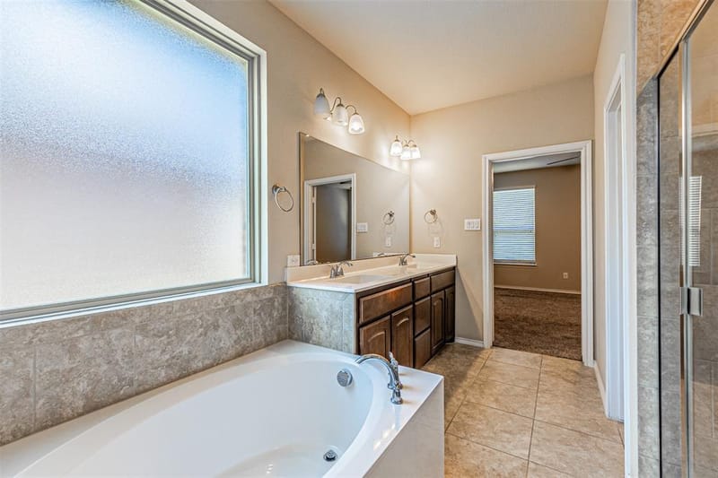 11460 Starlight Ranch Trail, Fort Worth TX 76052 - Photo 23