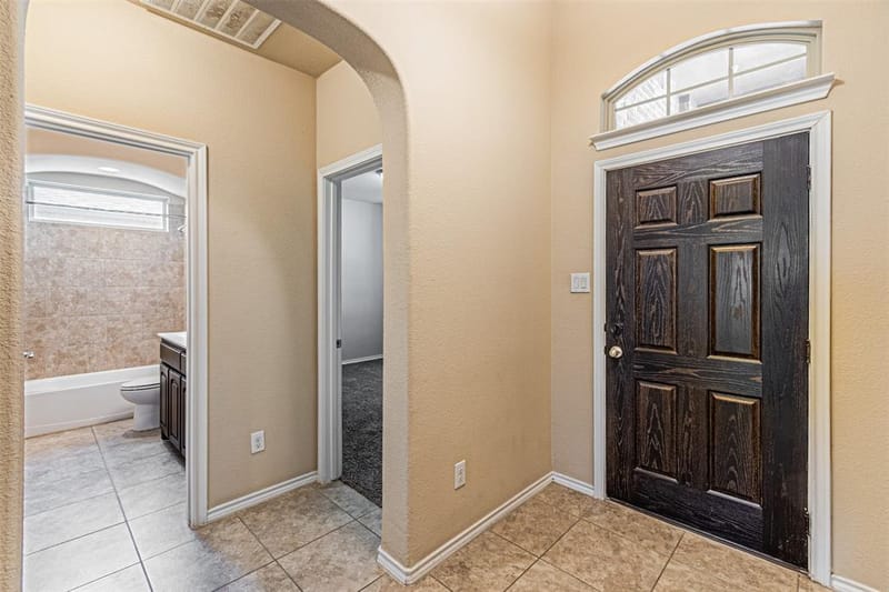 11460 Starlight Ranch Trail, Fort Worth TX 76052 - Photo 5