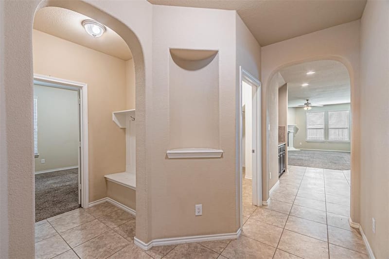 11460 Starlight Ranch Trail, Fort Worth TX 76052 - Photo 4