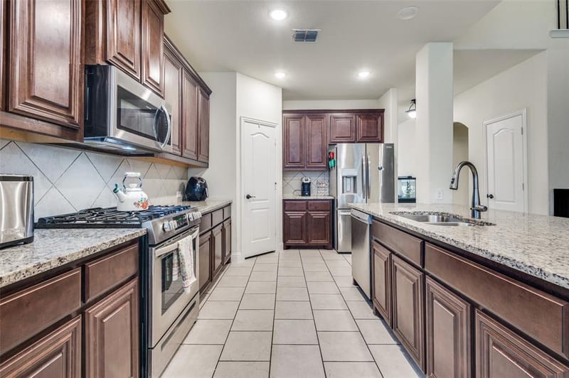 1220 Richard Pittmon Drive, DeSoto TX 75115 - Photo 4