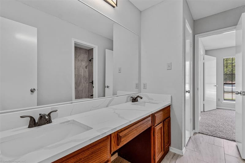 202 E Schreiber Street, Garland TX 75040 - Photo 13