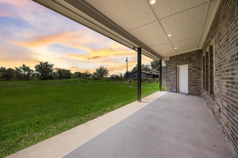 3334 Knight Street, Corsicana TX 75110 - Photo 8
