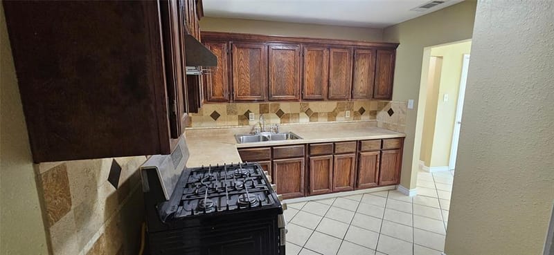 8613 Elam Road, Dallas TX 75217 - Photo 6