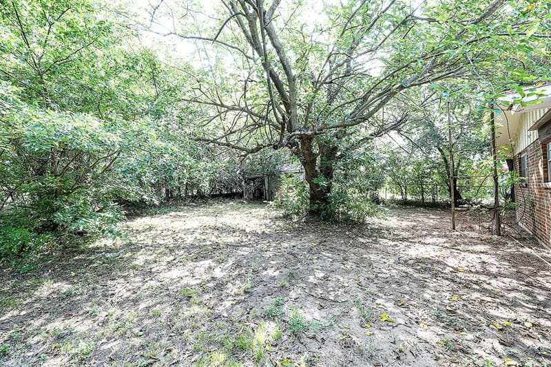421 E Wilbarger Street, Bowie TX 76230 - Photo 27