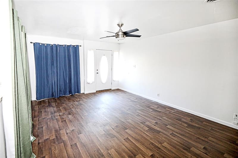 421 E Wilbarger Street, Bowie TX 76230 - Photo 8