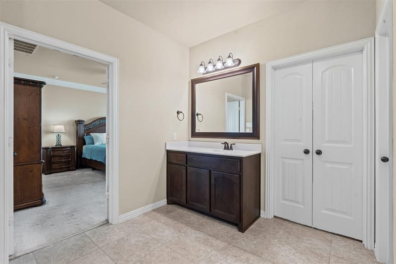 194 County Road 4430, Rhome TX 76078 - Photo 23
