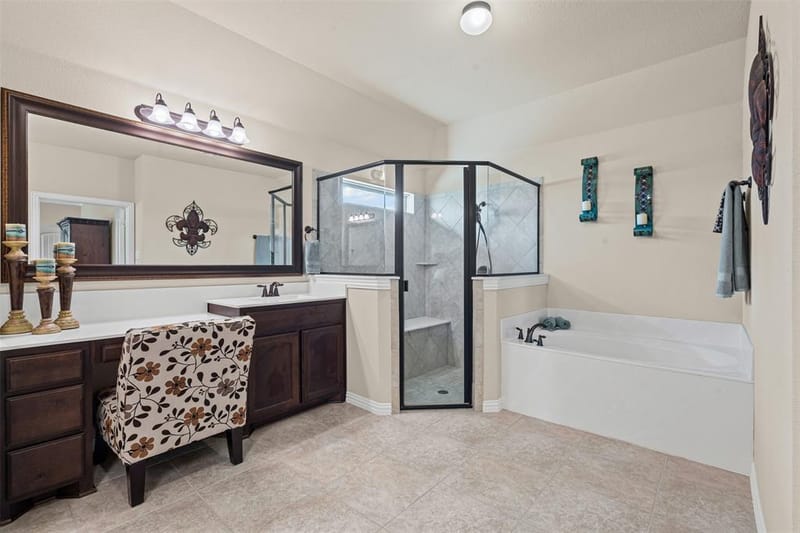 194 County Road 4430, Rhome TX 76078 - Photo 22