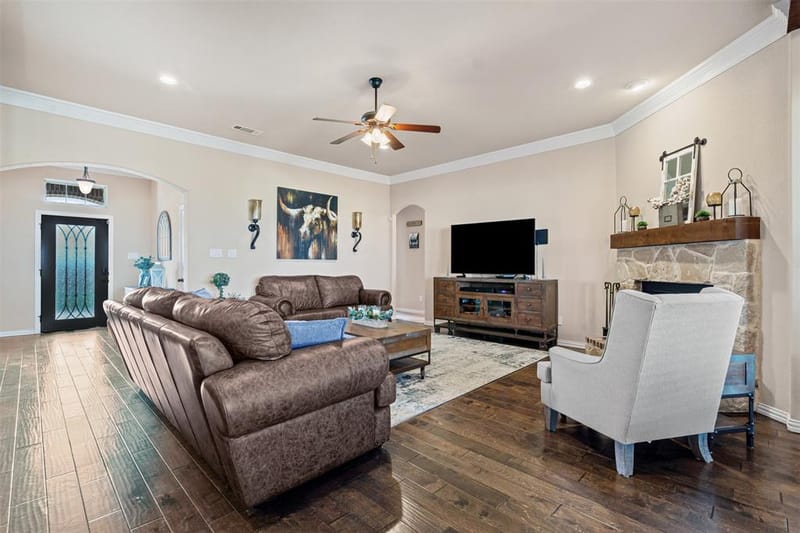 194 County Road 4430, Rhome TX 76078 - Photo 10
