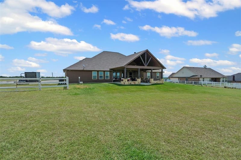 194 County Road 4430, Rhome TX 76078 - Photo 31