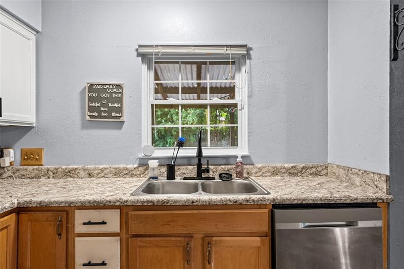 2837 Corrida Court, Grand Prairie TX 75052 - Photo 11