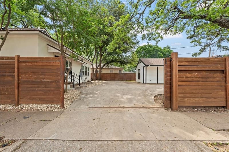 1801 S 8th Street, Waco TX 76706 - Photo 17