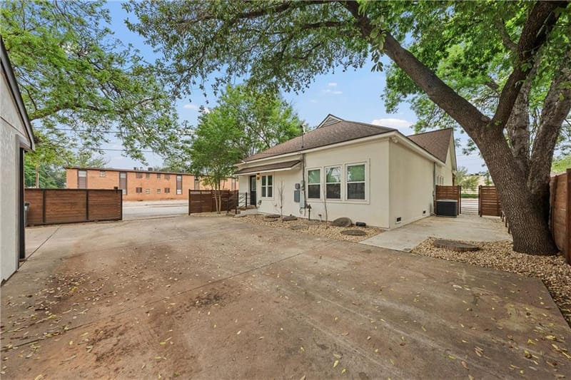 1801 S 8th Street, Waco TX 76706 - Photo 19