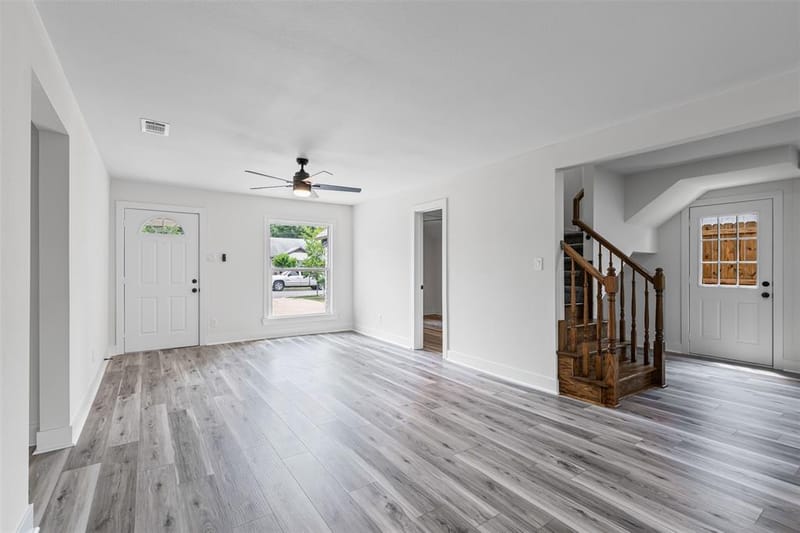 2327 Brookfield Avenue, Dallas TX 75235 - Photo 7