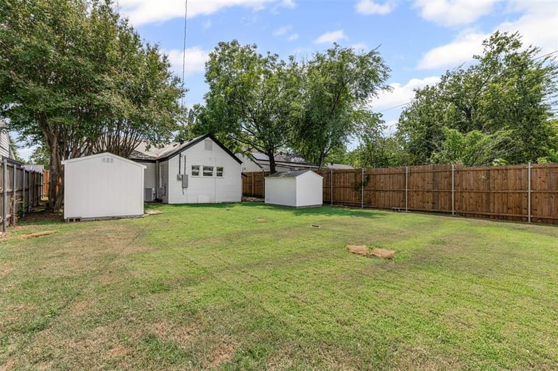 2327 Brookfield Avenue, Dallas TX 75235 - Photo 28
