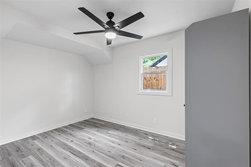 2327 Brookfield Avenue, Dallas TX 75235 - Photo 15