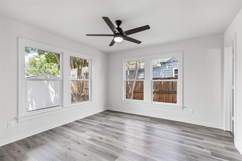 2327 Brookfield Avenue, Dallas TX 75235 - Photo 19