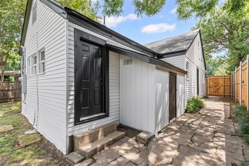 2327 Brookfield Avenue, Dallas TX 75235 - Photo 25