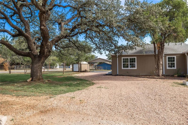 3602 Durham Avenue, Brownwood TX 76801 - Photo 22