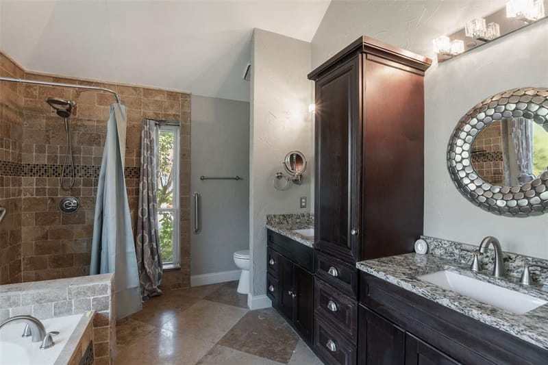 622 Meadowcrest Drive, Highland Village TX 75077 - Photo 32