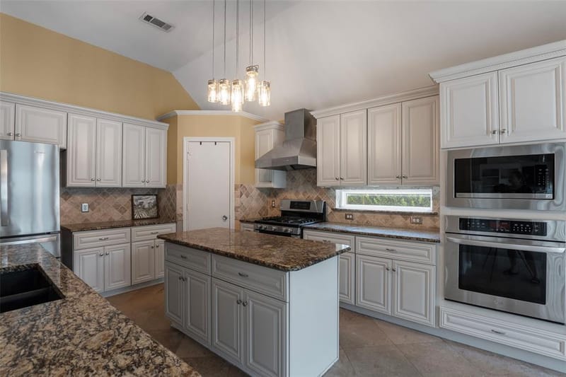 622 Meadowcrest Drive, Highland Village TX 75077 - Photo 20