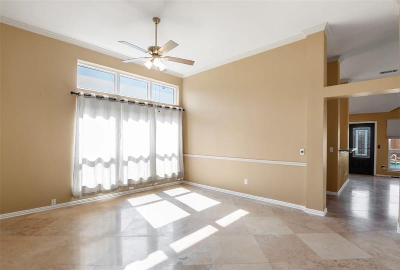 622 Meadowcrest Drive, Highland Village TX 75077 - Photo 9