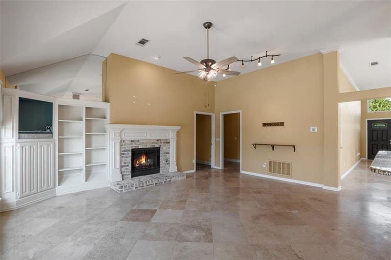 622 Meadowcrest Drive, Highland Village TX 75077 - Photo 15