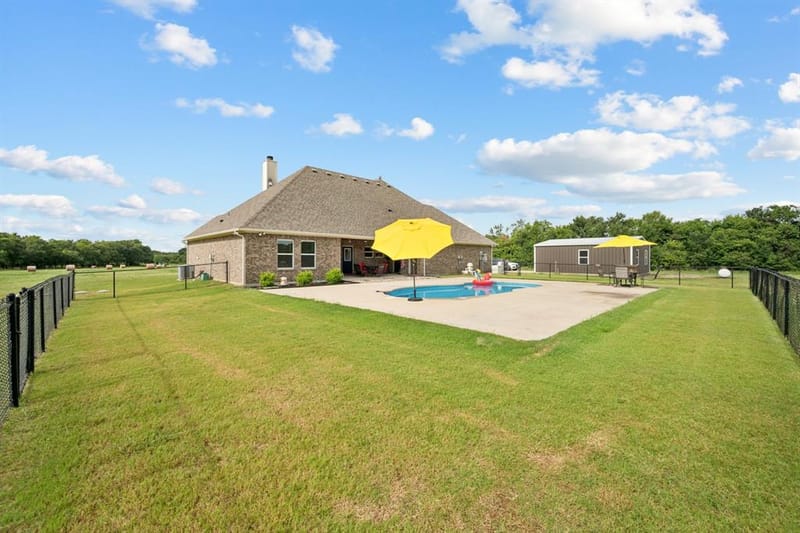 2435 Cobler Road, Collinsville TX 76233 - Photo 32