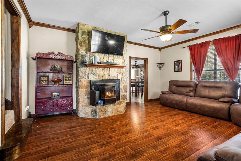 801 E Main Street, Tioga TX 76271 - Photo 6