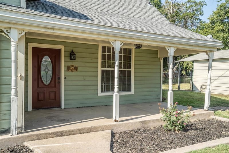 801 E Main Street, Tioga TX 76271 - Photo 4