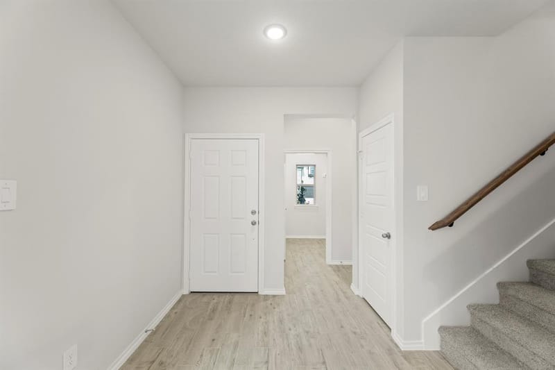 1733 Meadow Crest Drive, Aubrey TX 76227 - Photo 9