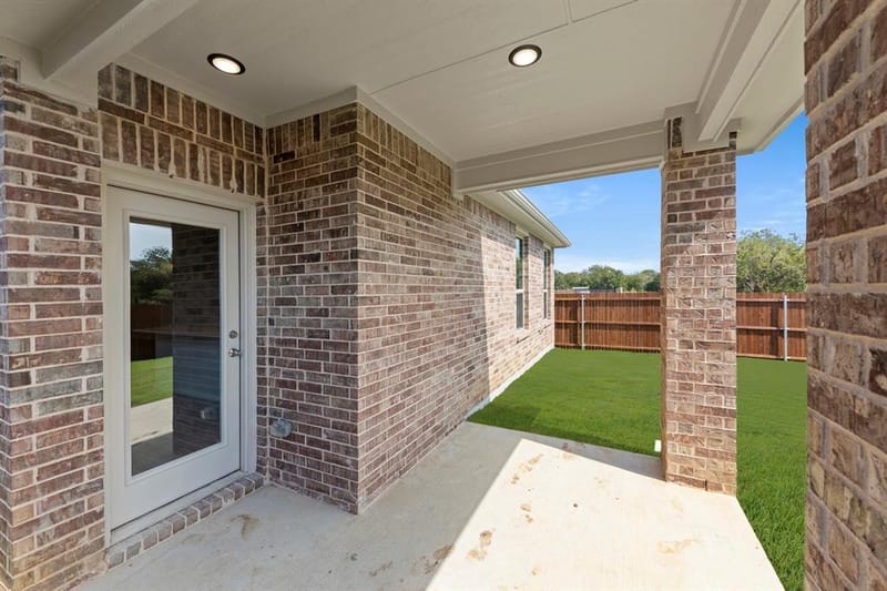 1733 Meadow Crest Drive, Aubrey TX 76227 - Photo 38
