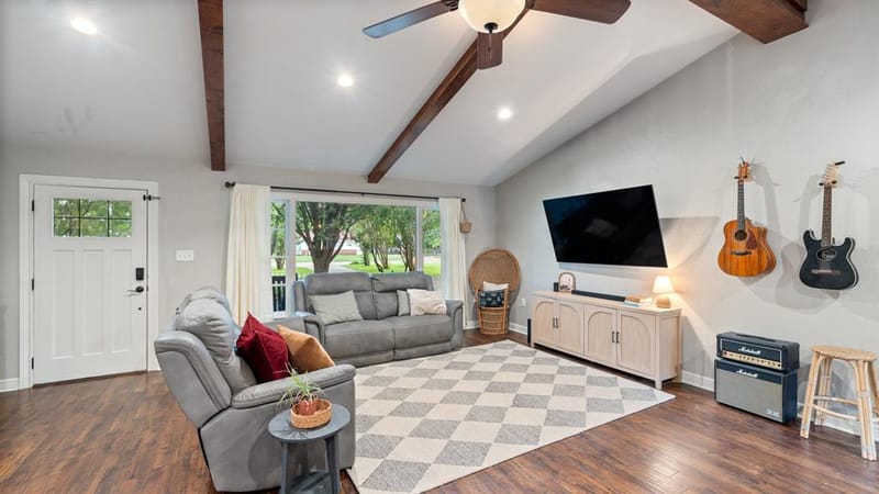 518 W Kansas Street, Van TX 75790 - Photo 6